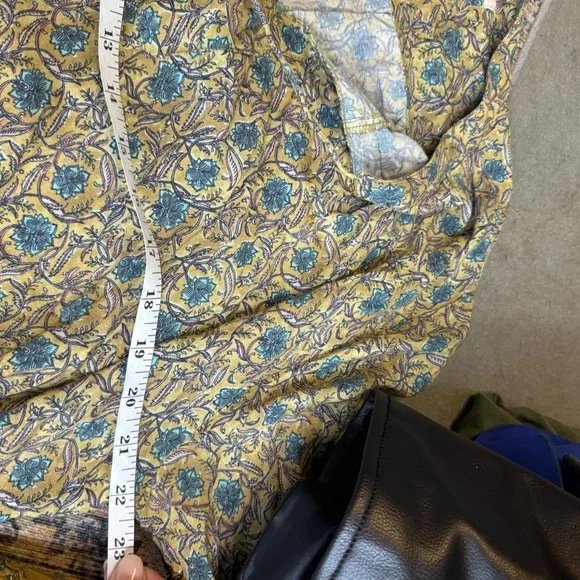 Natural Life Paisley Floral Tie Blouse - Picture 8 of 9